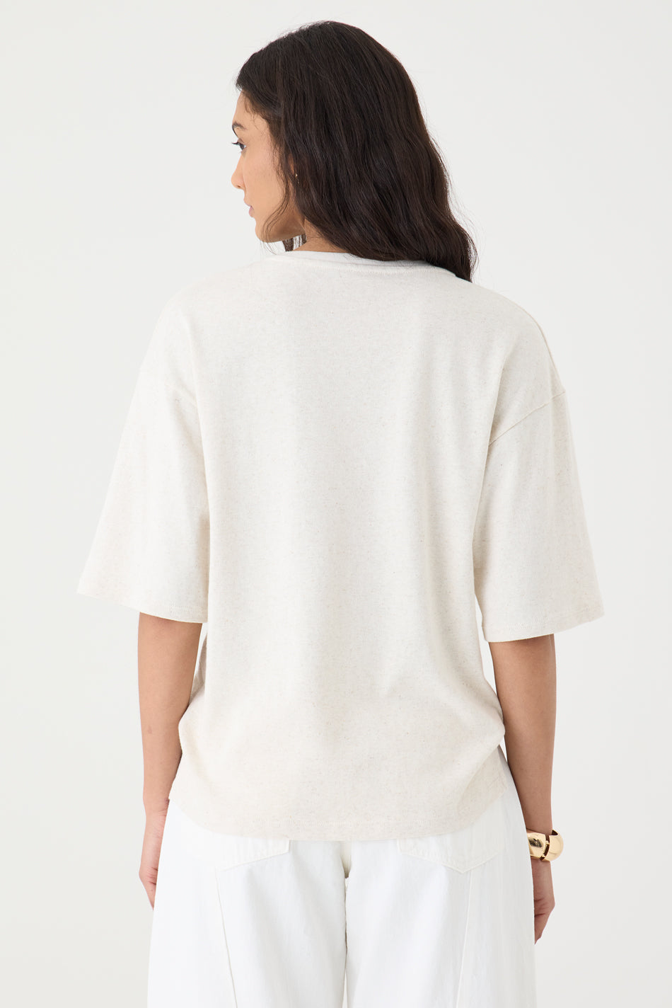 T-shirt Oversized Gola Redonda – Cru