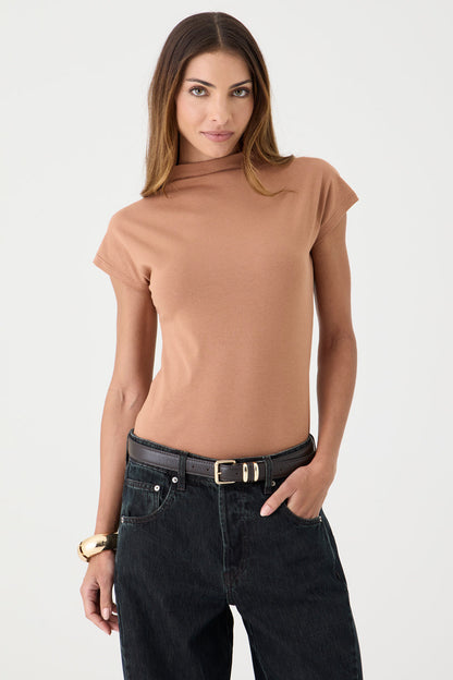 T-shirt Gola Alta – Caramelo